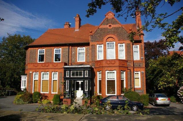 File:Fine old house alongside Bidston Road - geograph.org.uk - 531602.jpg