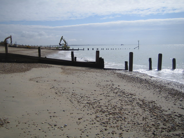 File:Hayling Island, Eastoke Beach - geograph.org.uk - 148184.jpg