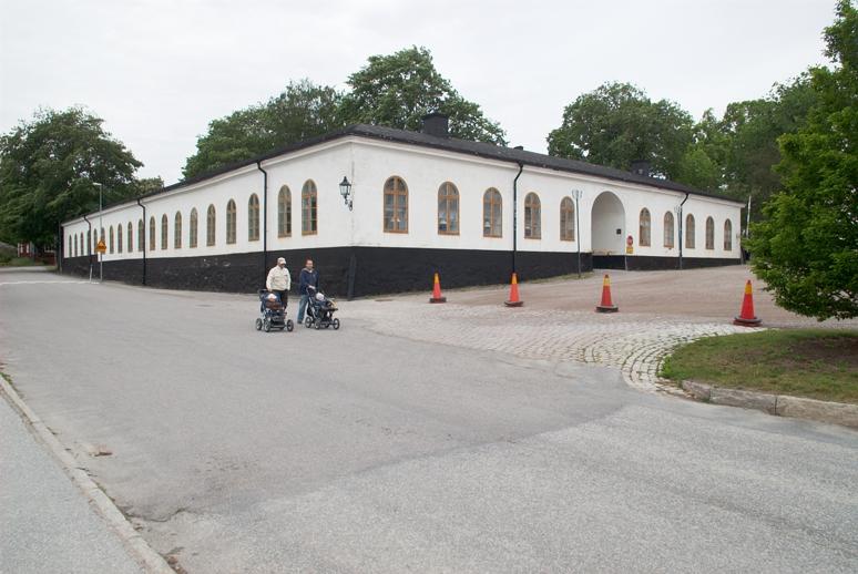 File:Karlbergs slott - KMB - 16001000019564.jpg