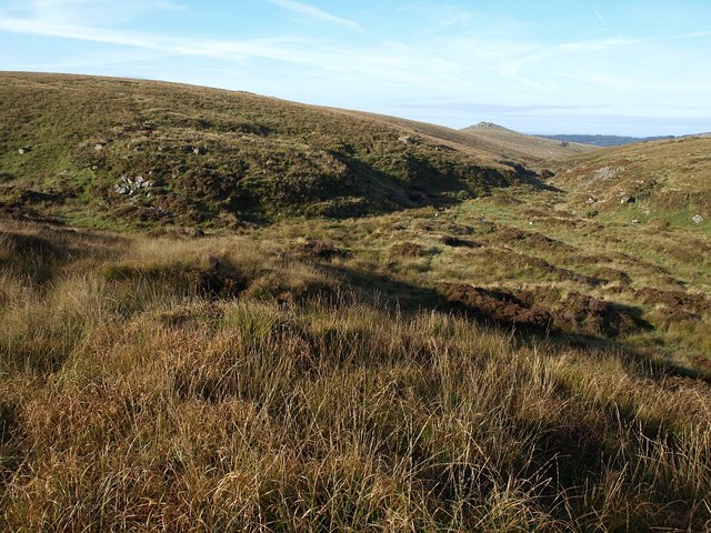 File:Newlycombe Lake valley - geograph.org.uk - 1513732.jpg