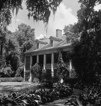 File:Shadows on the Teche, Main & Weeks Streets, New Iberia (Iberia Parish, Louisiana).jpg