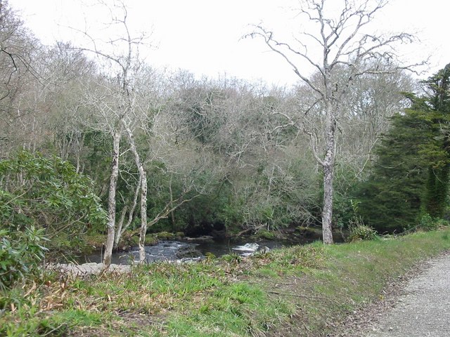 File:The River Sorn, upstream from the woollen mill - geograph.org.uk - 565921.jpg