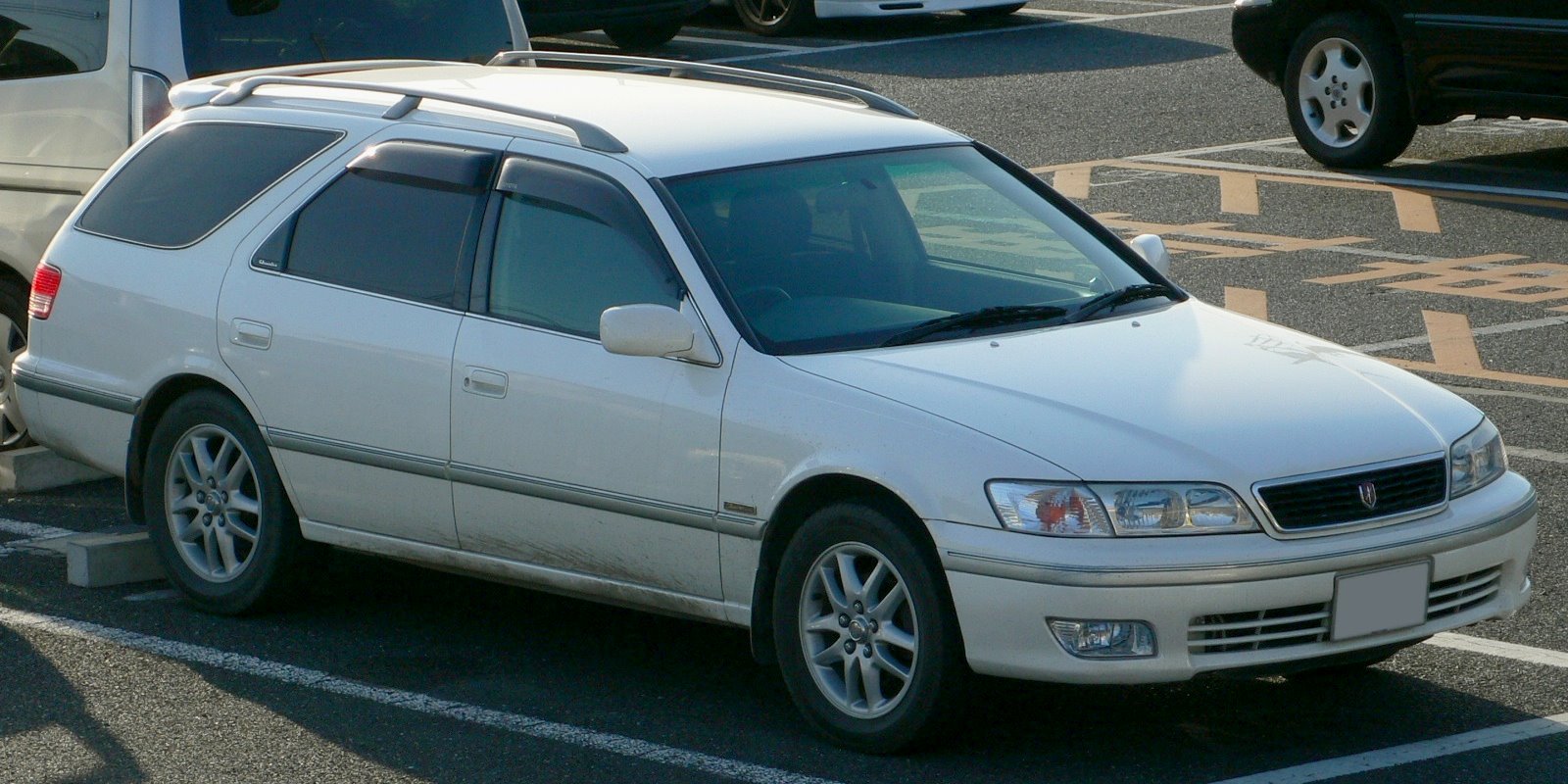 toyota mark ii qualis #2