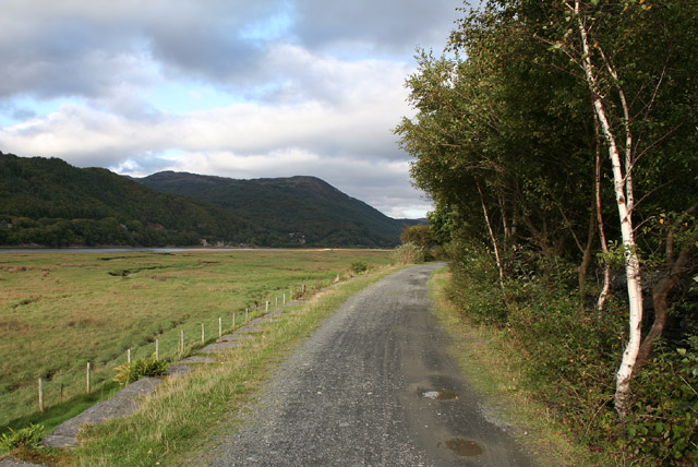 File:Arthog, Afon Mawddach - geograph.org.uk - 55096.jpg