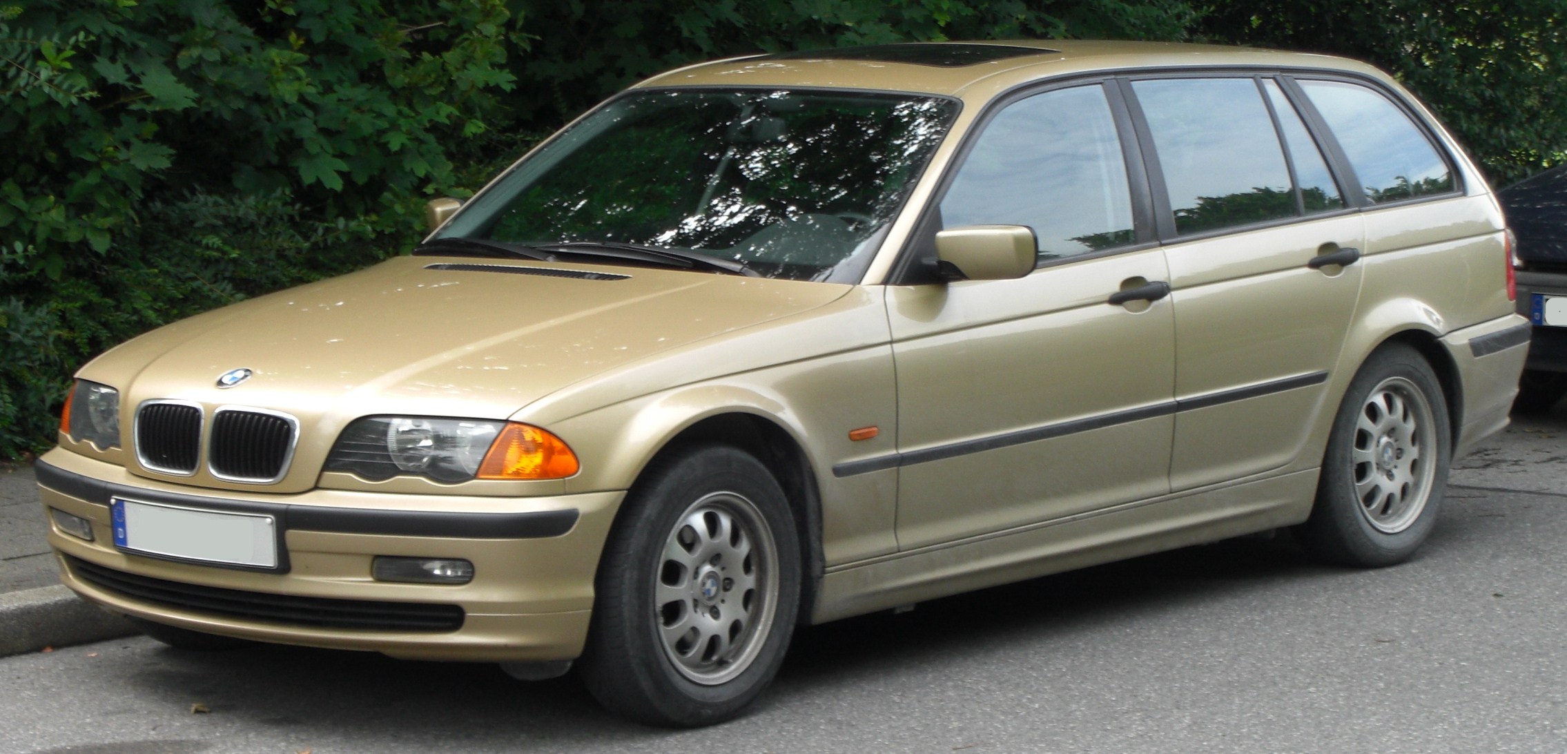 File Bmw 318i Touring E46 Front Jpg Wikimedia Commons