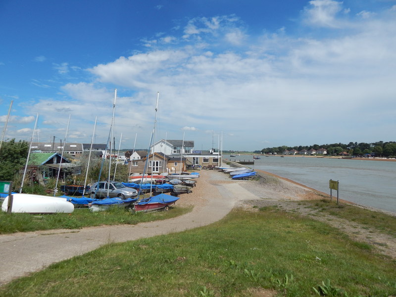 Felixstowe Ferry - geograph.org.uk - 4023825