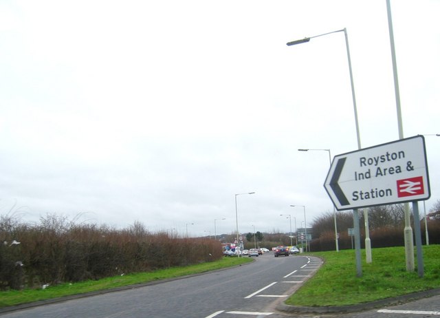 File:Industrial area this way - geograph.org.uk - 2268147.jpg