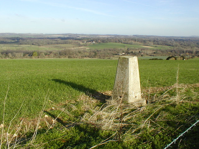 File:Northeast Slopes of Dean Hill - geograph.org.uk - 322590.jpg