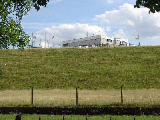 File:Queen Mary Reservoir from the north - geograph.org.uk - 33793.jpg