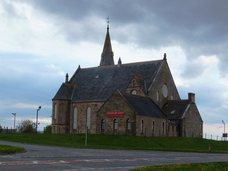 File:Rosskeen Free Church (geograph 3967210).jpg