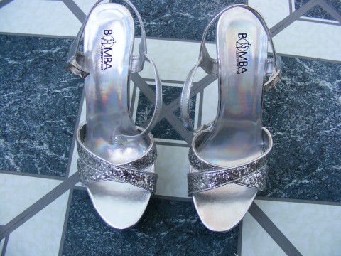 File:Sexy-High-Heels shining-shoes bomba 14651-480x360 (4899711409).jpg -  Wikimedia Commons