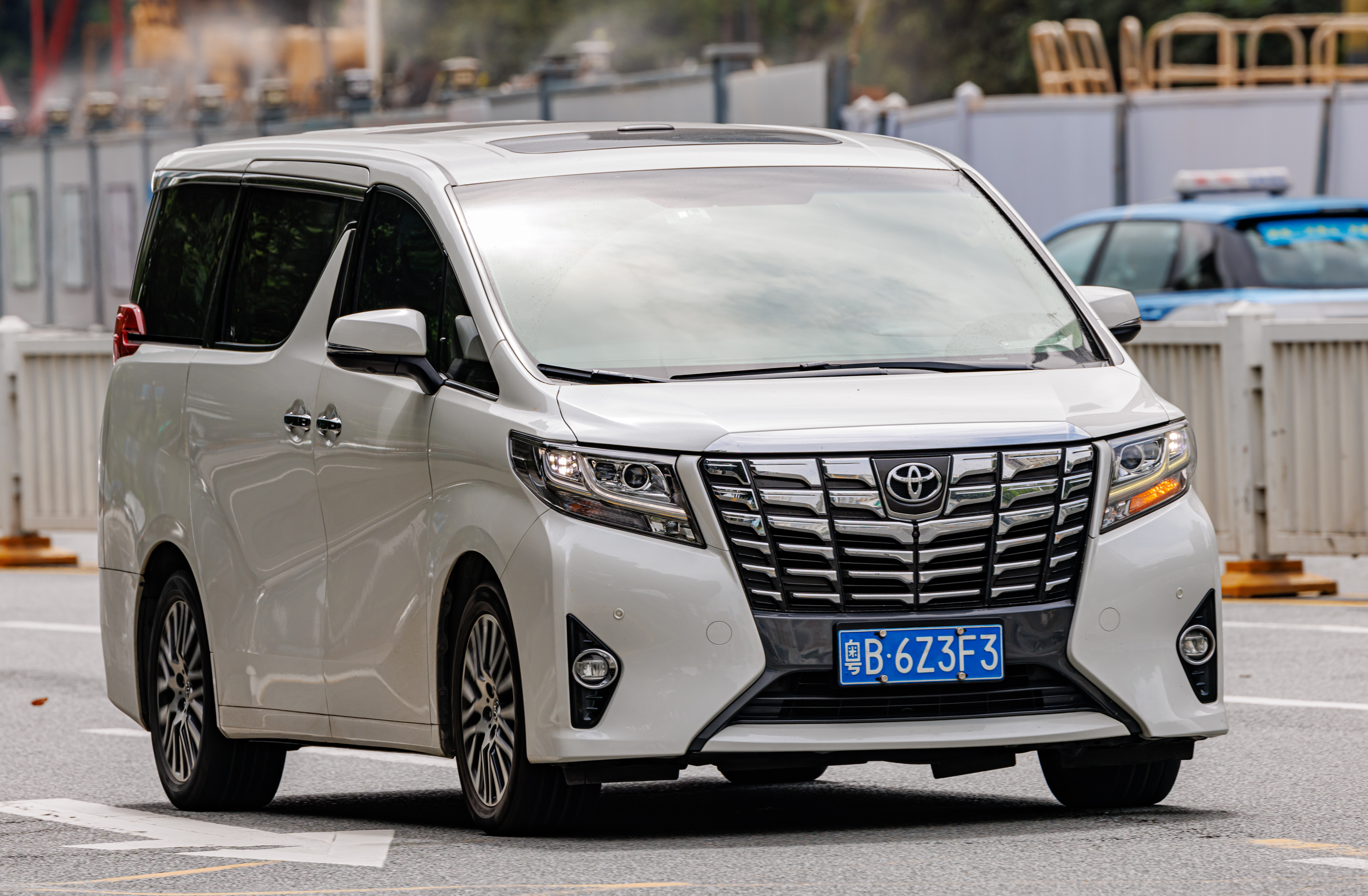 Тойота альфард 2016. Toyota Alphard 2016. Тойота Китай. Toyota Alphard Wallpaper. Китаец как Тойота альфард.