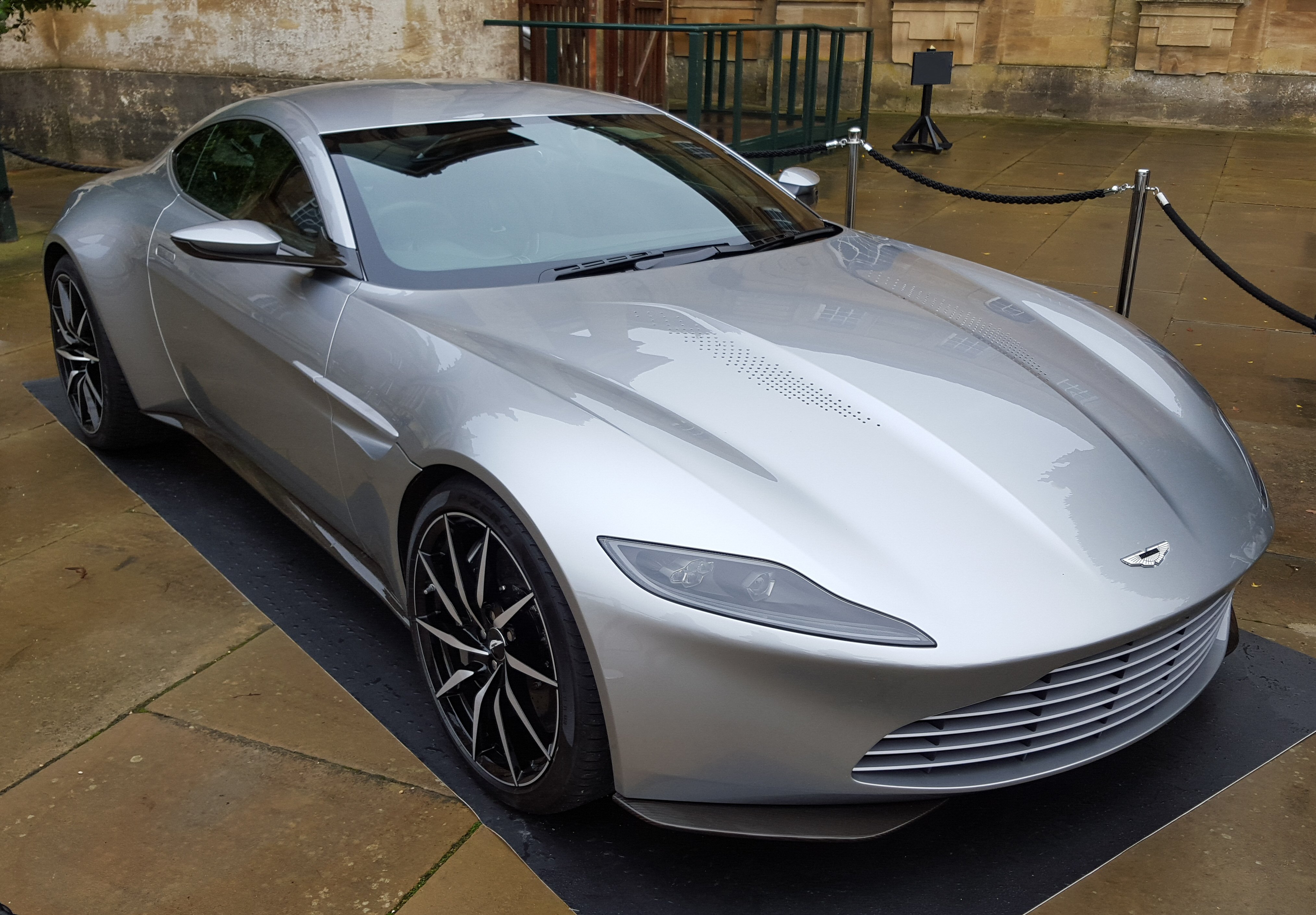 Aston Martin Db10 Wikipedia