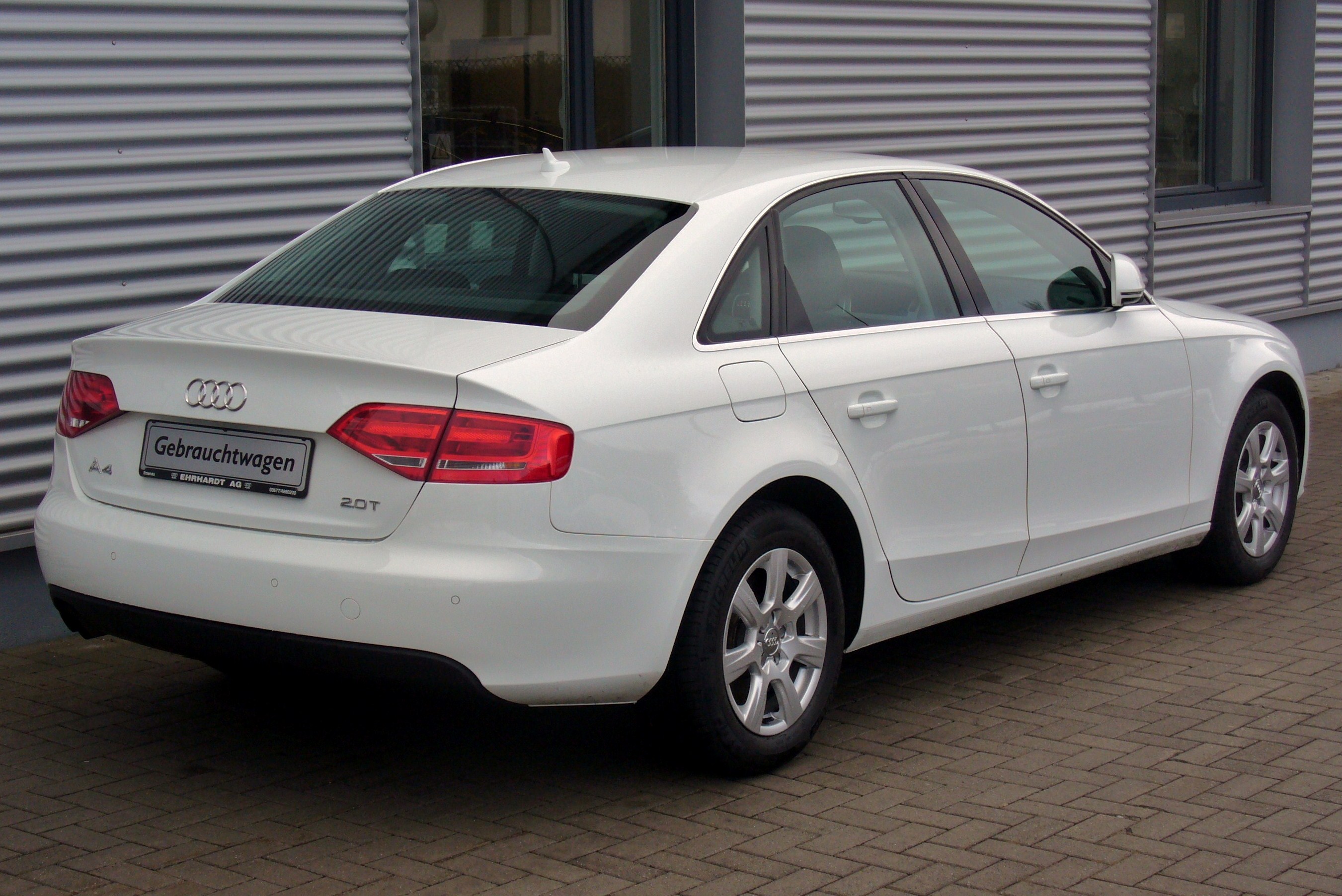 File:Audi A4 B8 Limousine Ambiente 2.0 TFSI Ibisweiß Heck.JPG