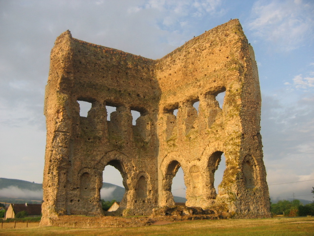 File:Autun Temple Janus1.jpg