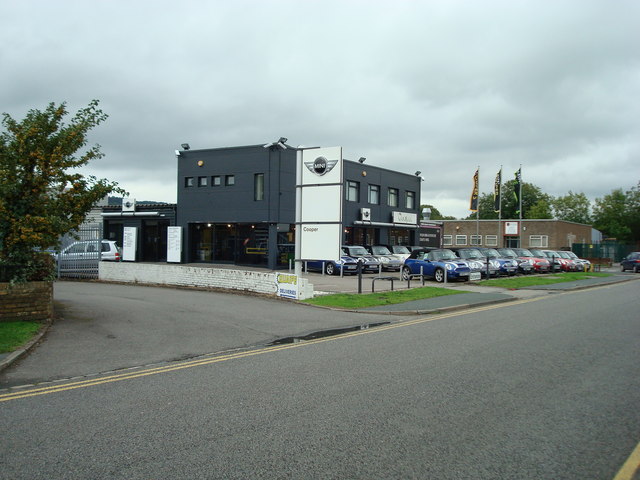 File:Car Dealer, Sevenoaks, Kent - geograph.org.uk - 959470.jpg