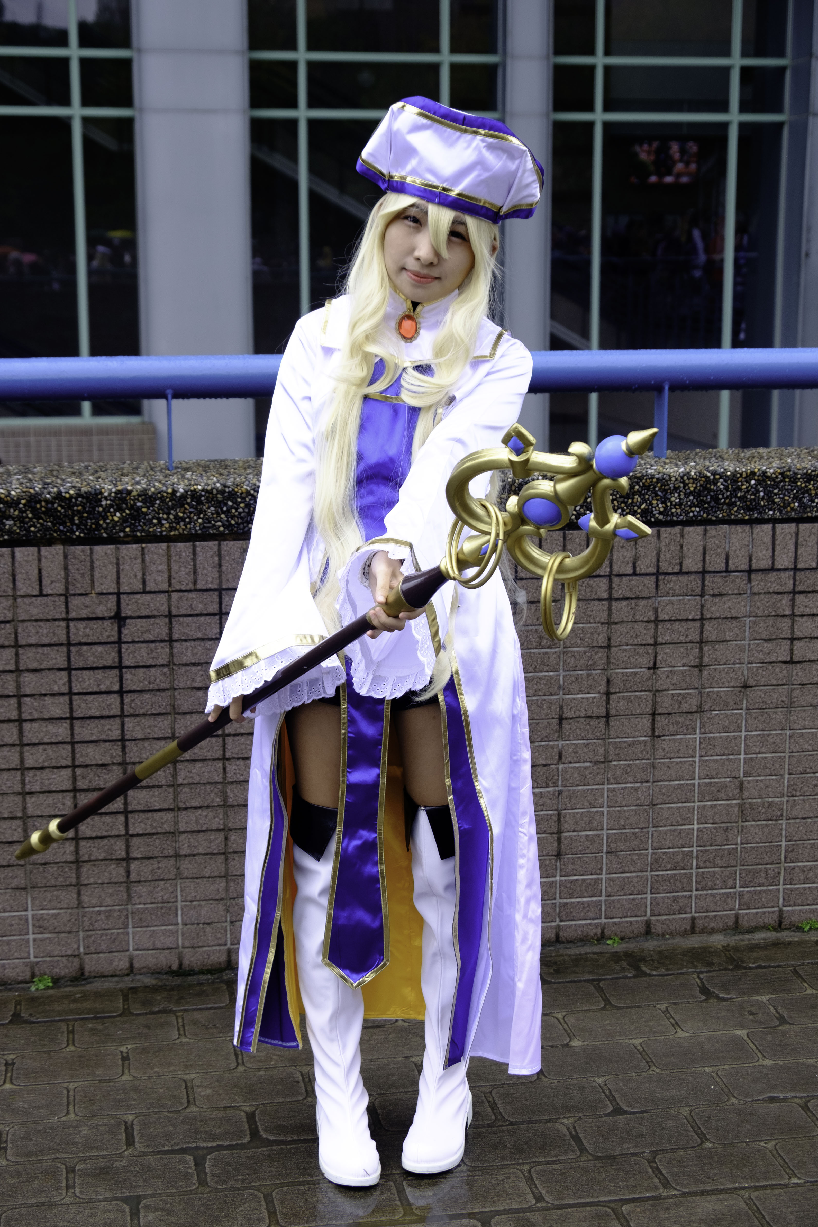 File:Cat MoMo as Priestess, Goblin Slayer at CWT50  -  Wikimedia Commons