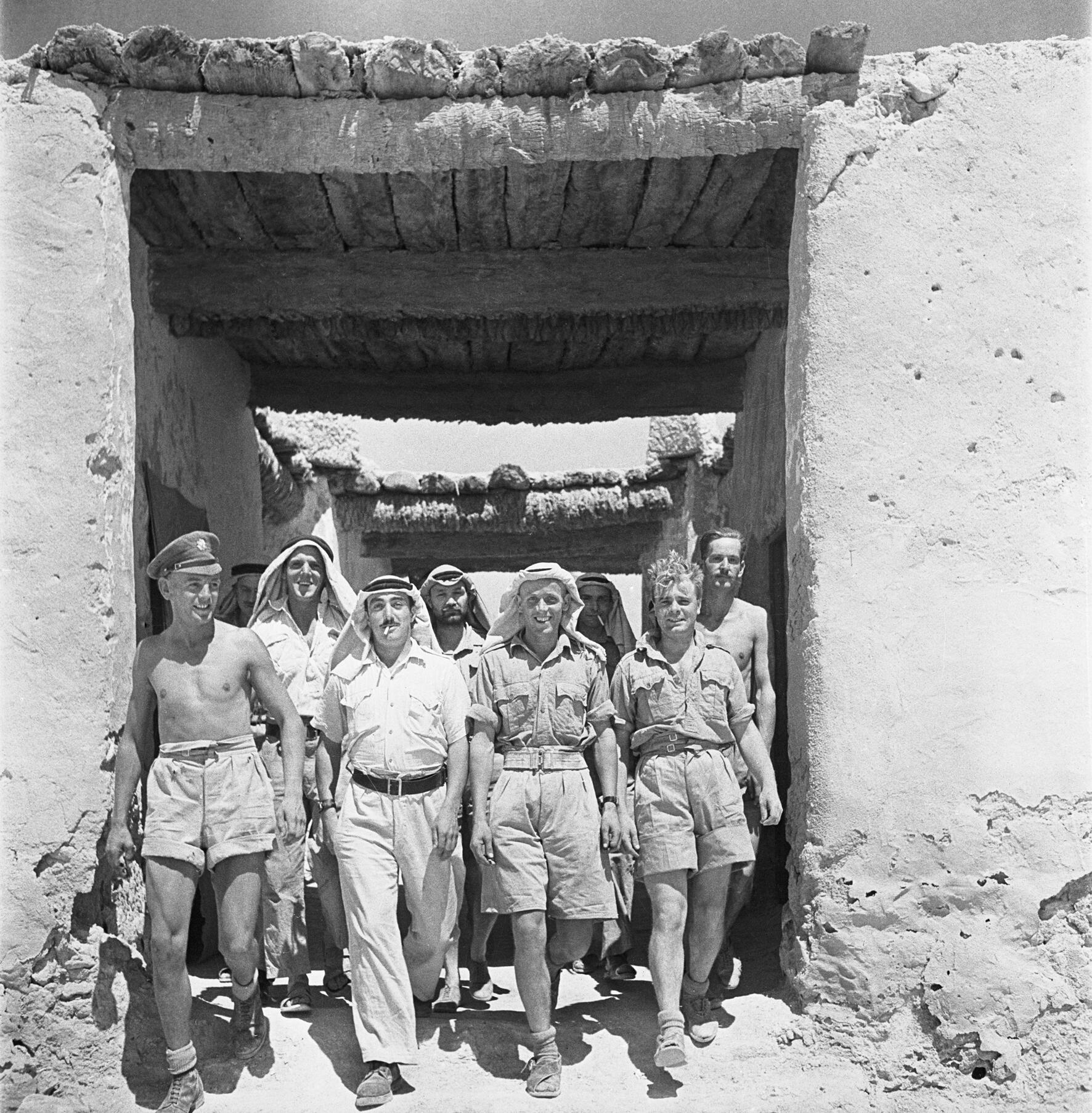 File:Cecil Beaton Photographs- General; British Army, Long Range