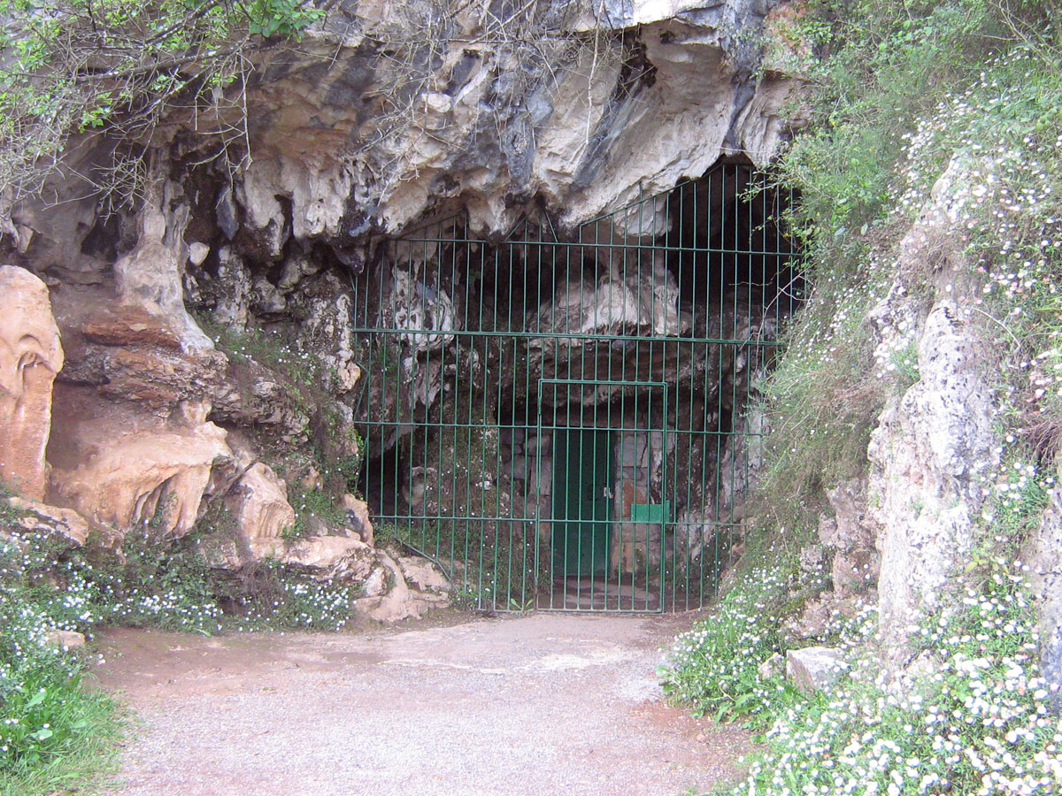 File:Cueva de las Monedas.jpg - Wikimedia Commons