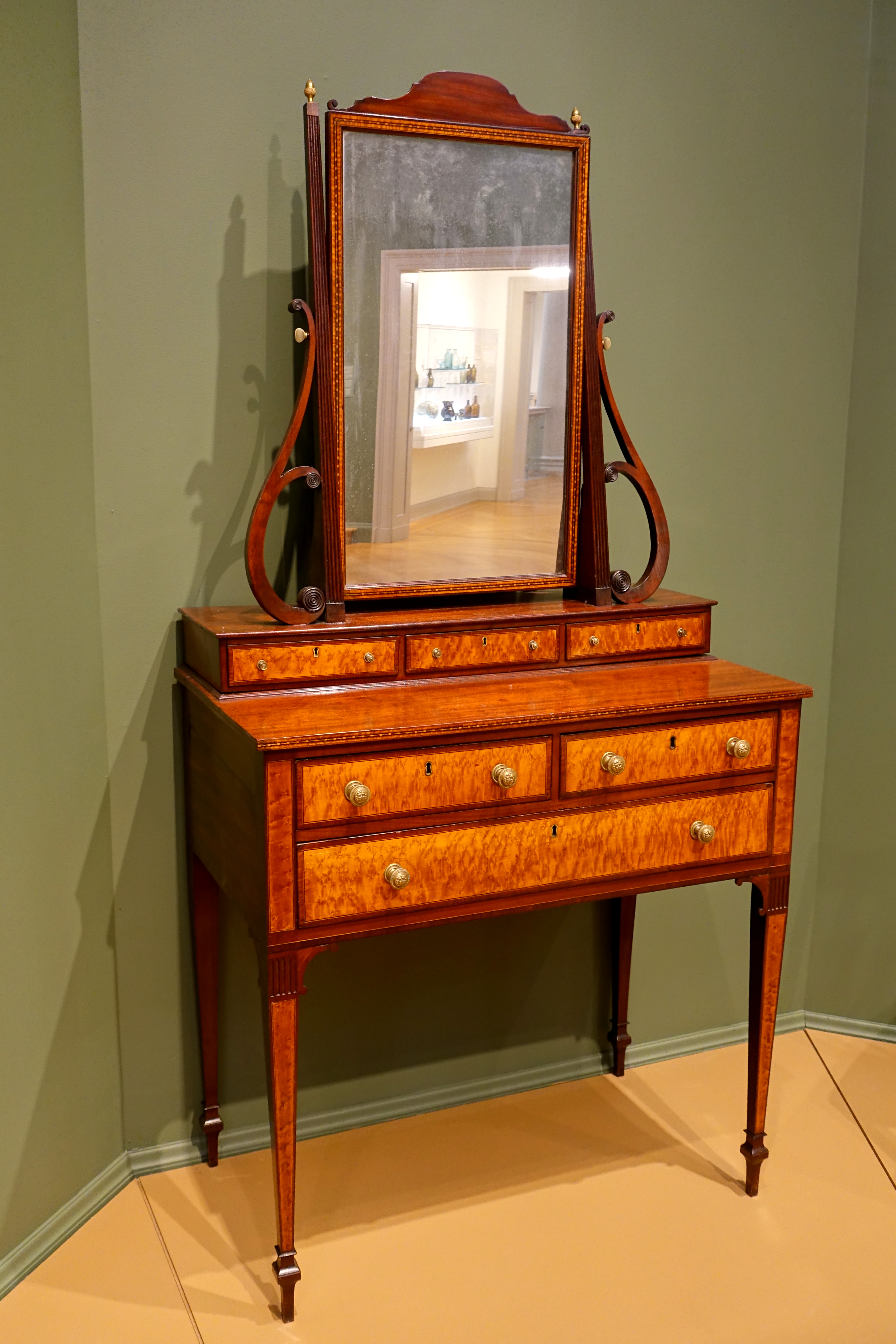 File Federal Dressing Chest With Mirror Thomas Seymour 1805 1810