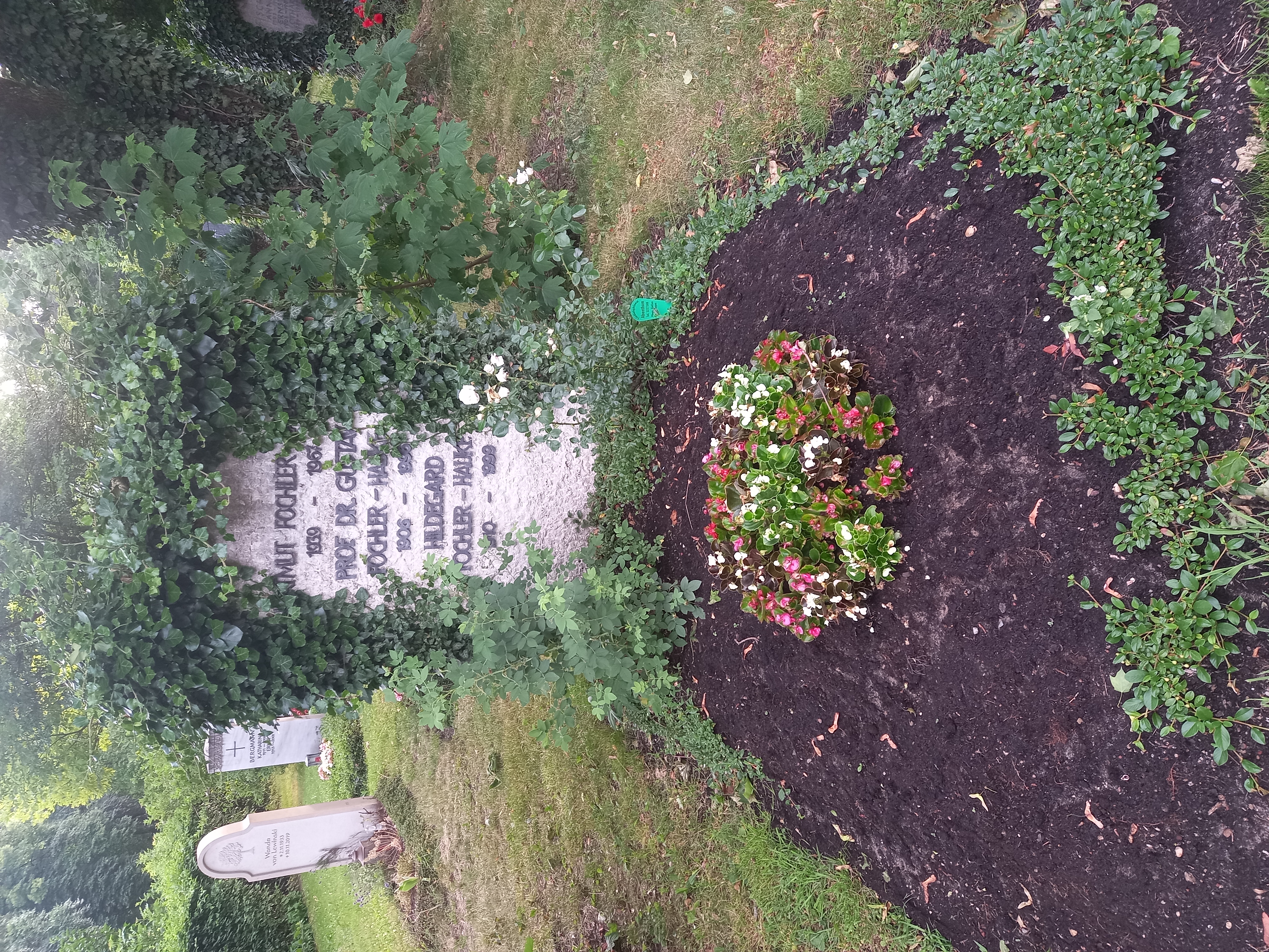 Das Grab von Gustav Fochler-Hauke und seiner Ehefrau Hildegard im Familiengrab auf dem [[Westfriedhof (München)