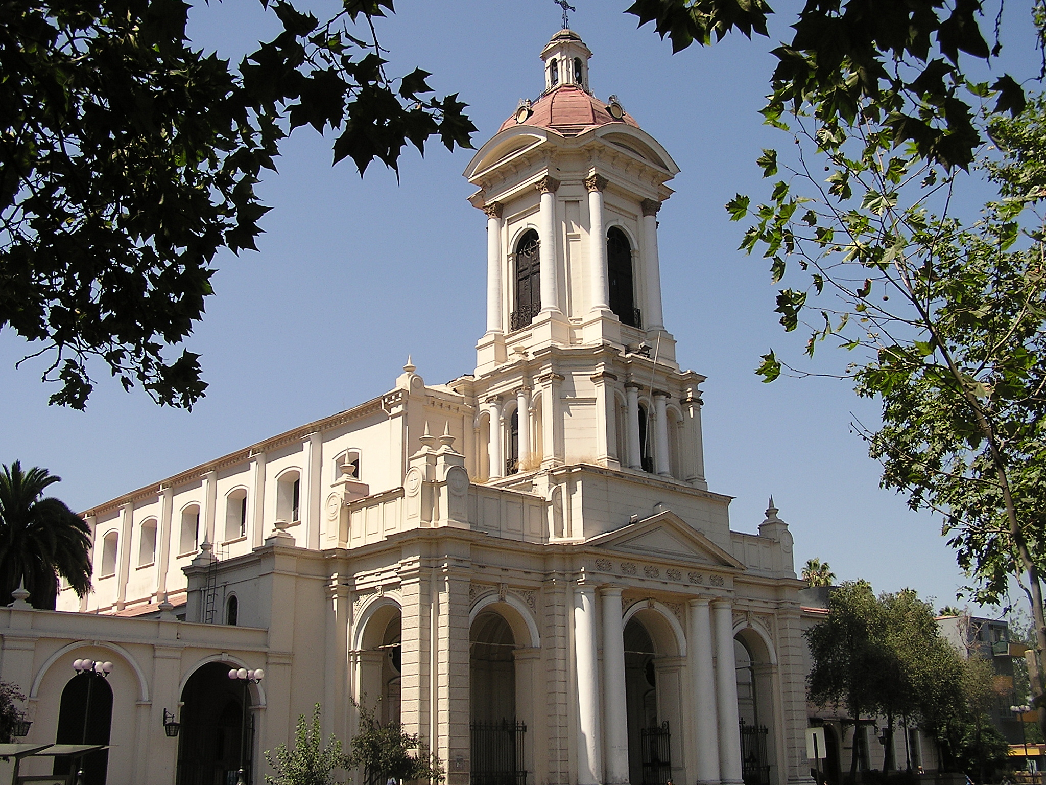 Archivo:Iglesia de Nuestra Señora de La Divina Providencia  -  Wikipedia, la enciclopedia libre