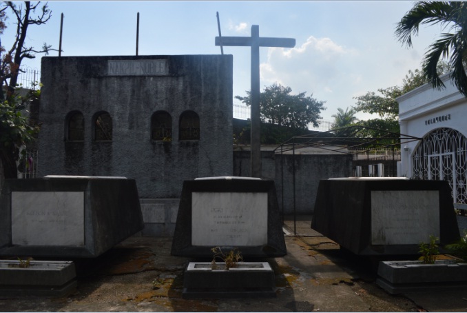 File:JUAN NAKPIL TOMB 01.jpg