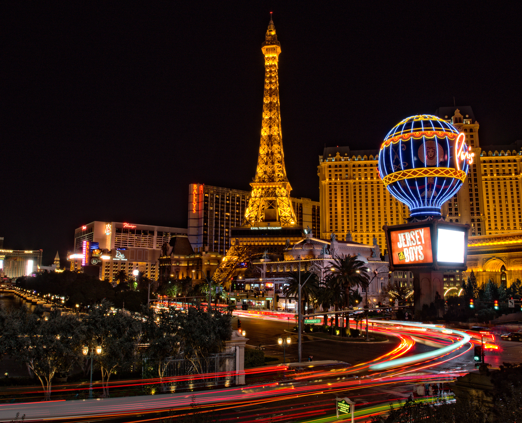 File:Las Vegas 2016 Paris Hotel and Casino (2).JPG - Wikimedia Commons