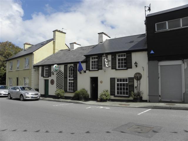 File:Loft Bar, Falcarragh - geograph.org.uk - 2438257.jpg