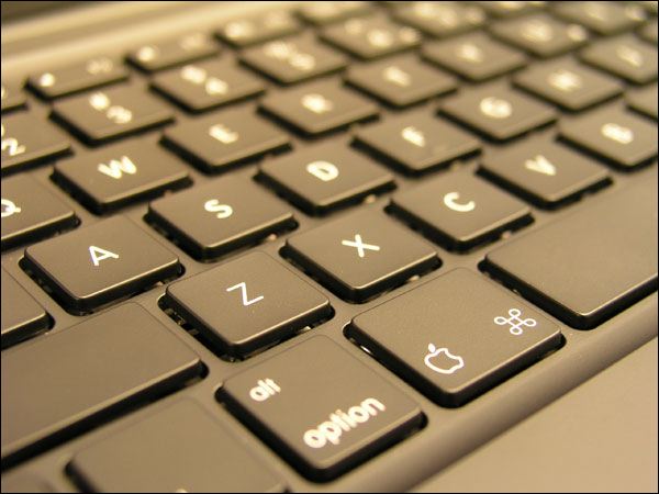 File:Macbook keys.jpg