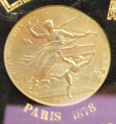 File:Medals of the 1978 Exposition Universelle.jpg