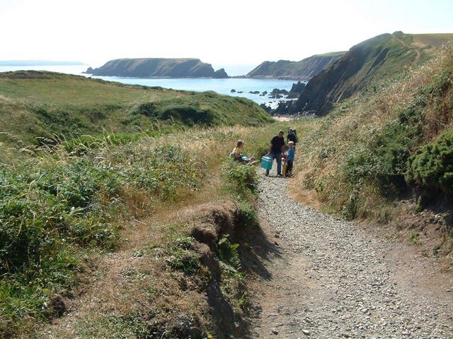 Path down to Marloes Sands - geograph.org.uk - 1744385