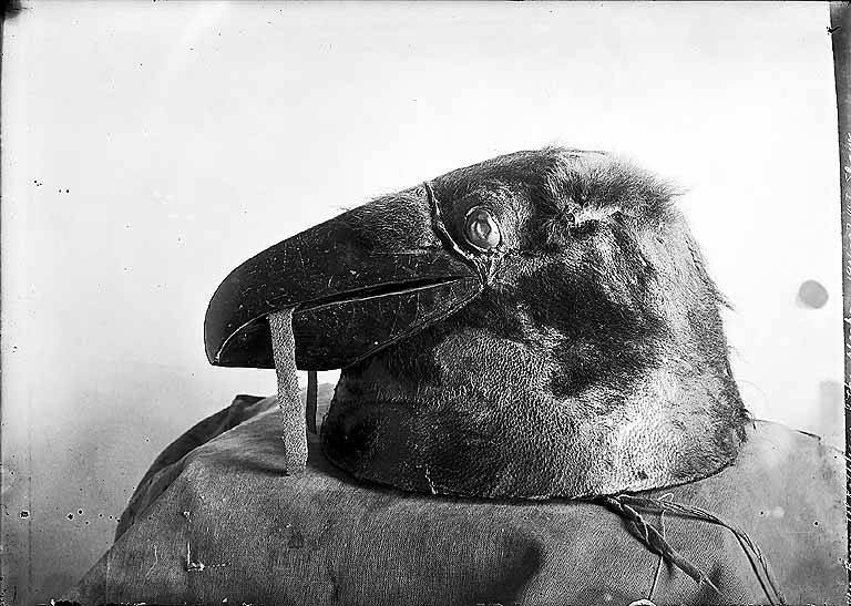 File Raven Helmet Of K Alyaan In The Sheldon Jackson Museum Sitka Circa 1906 Al Ca 7 Jpg Wikimedia Commons