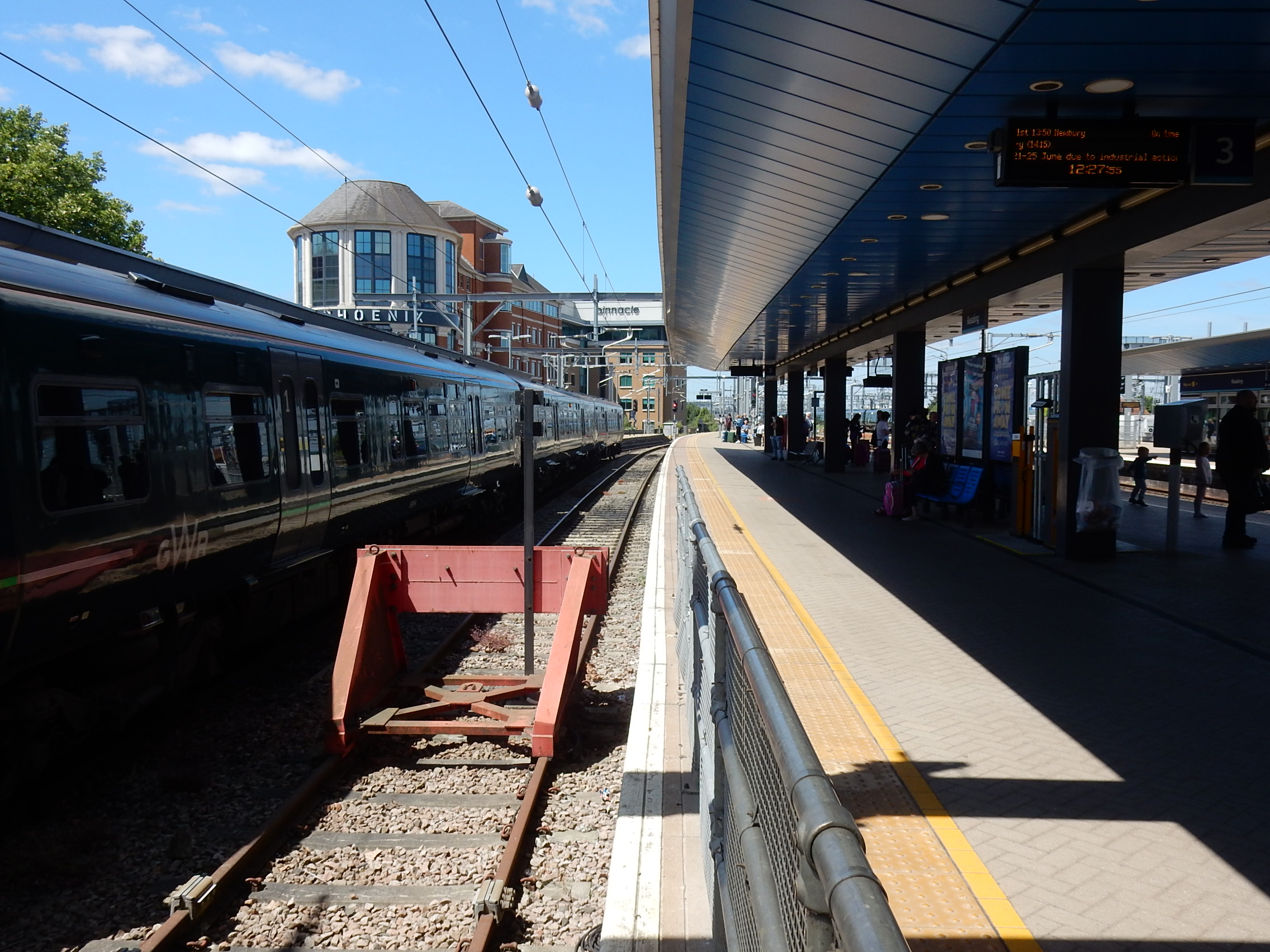 Reading station