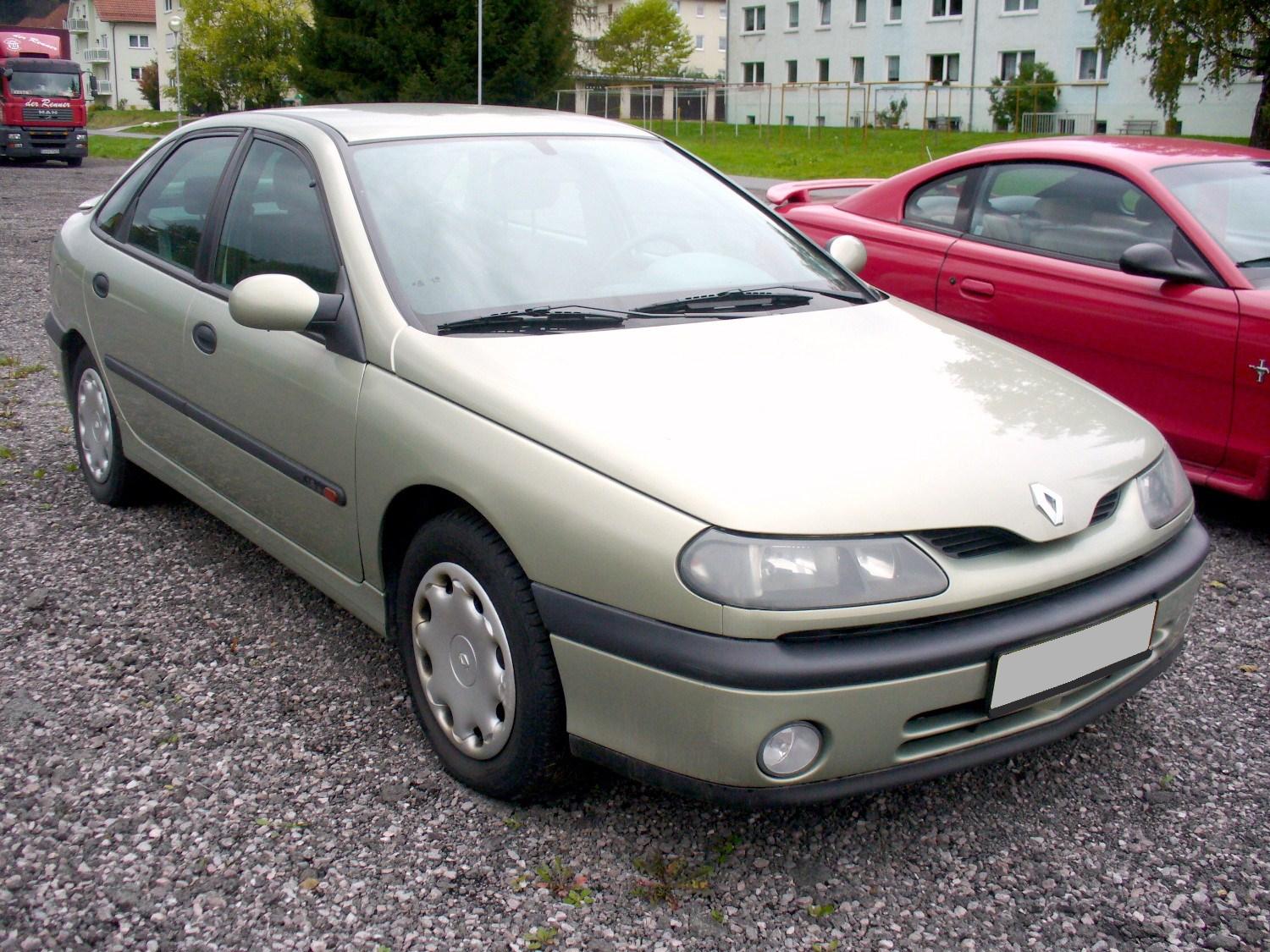 Renault_Laguna_I_Phase_II_1.6_16V.JPG