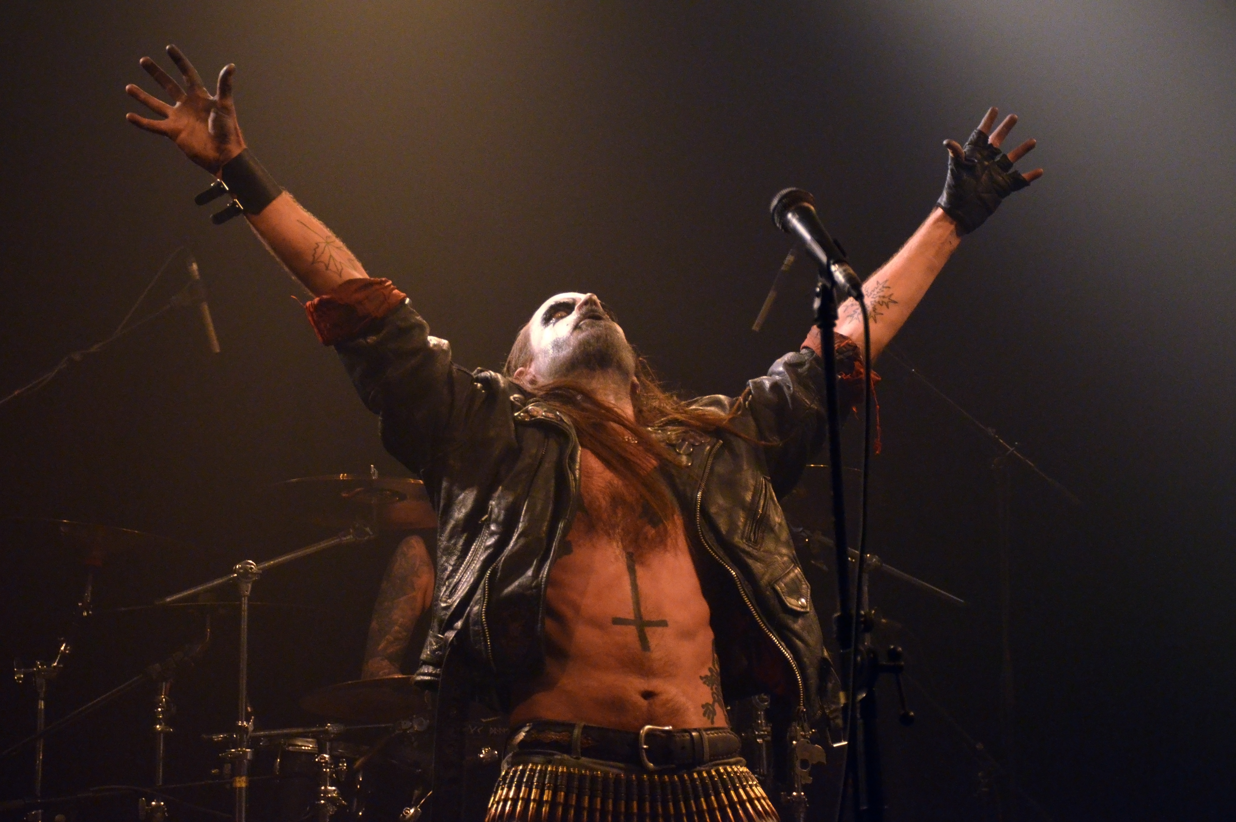 Включи taake. Seth Throne Fest.