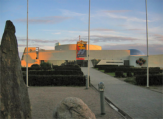 Heureka Science Centre (1985–1989), Heikkinen-Kommonen Architects.