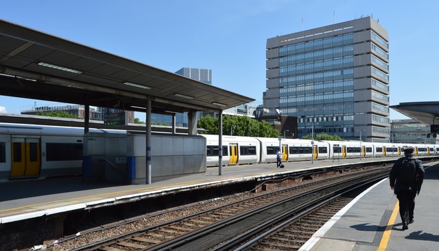 File:Waterloo East Station - geograph.org.uk - 4793399.jpg