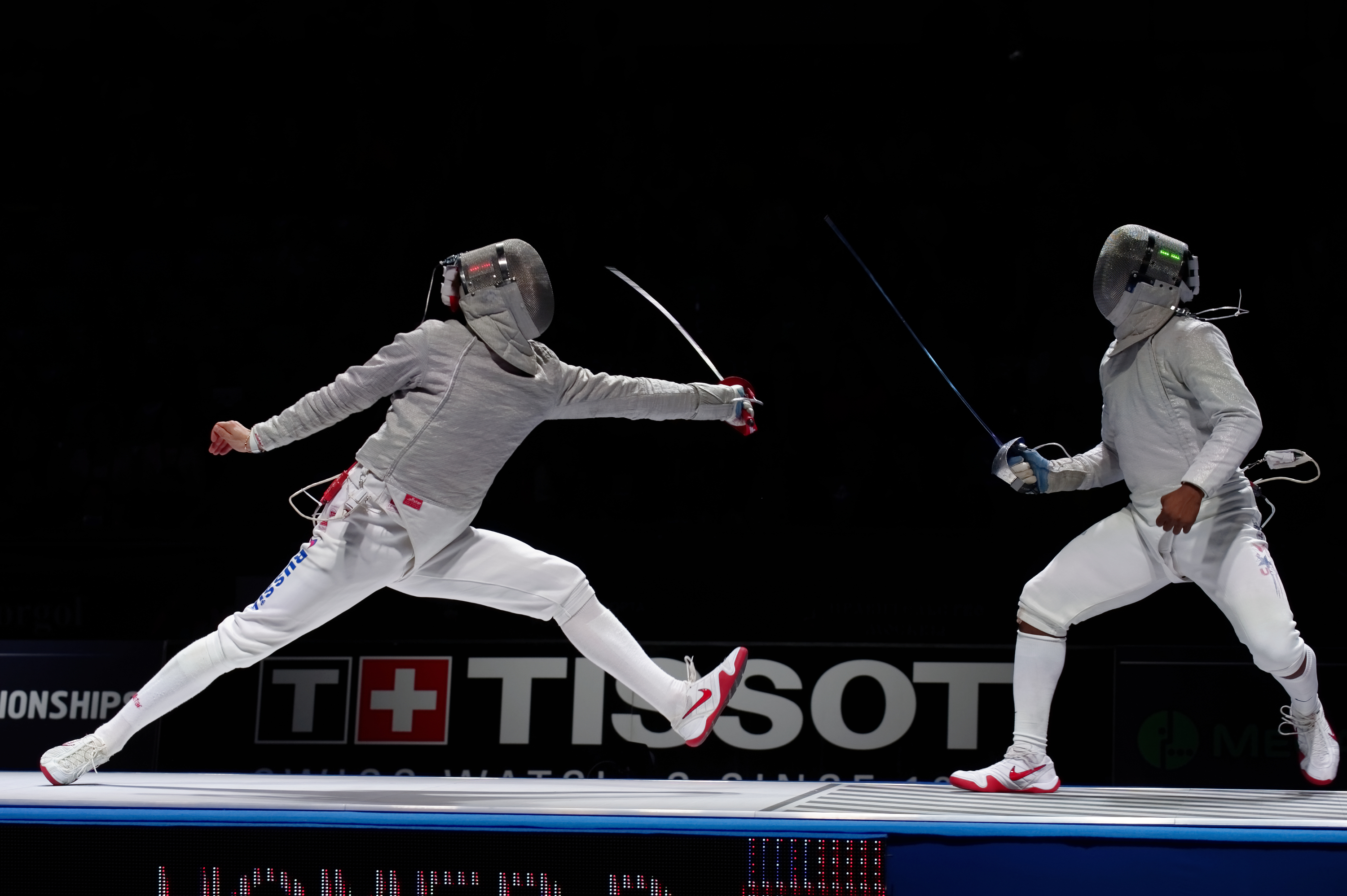 Yakimenko attacks Daryl Homer in the final of the 2015 World Championships