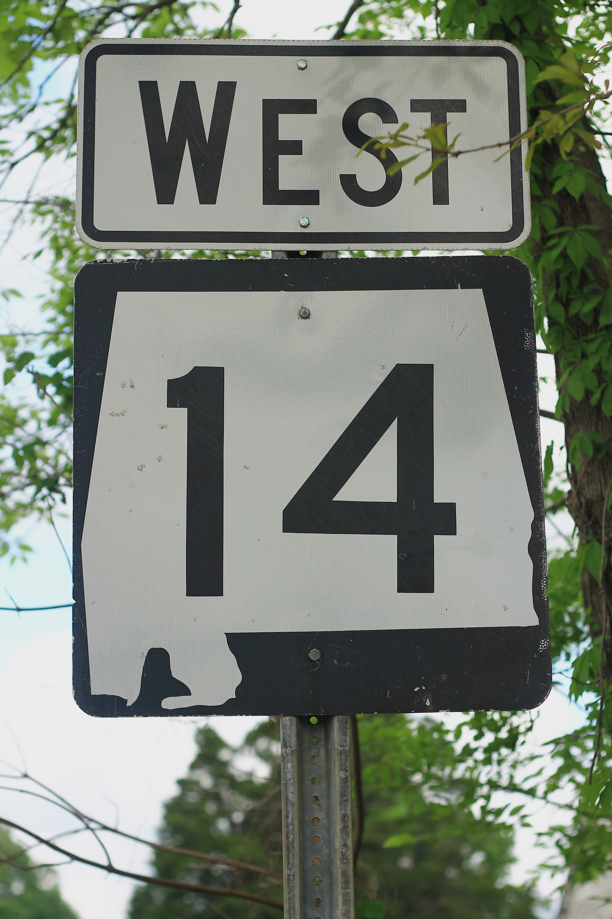 Alabama State Route 14 Sign.jpg. 