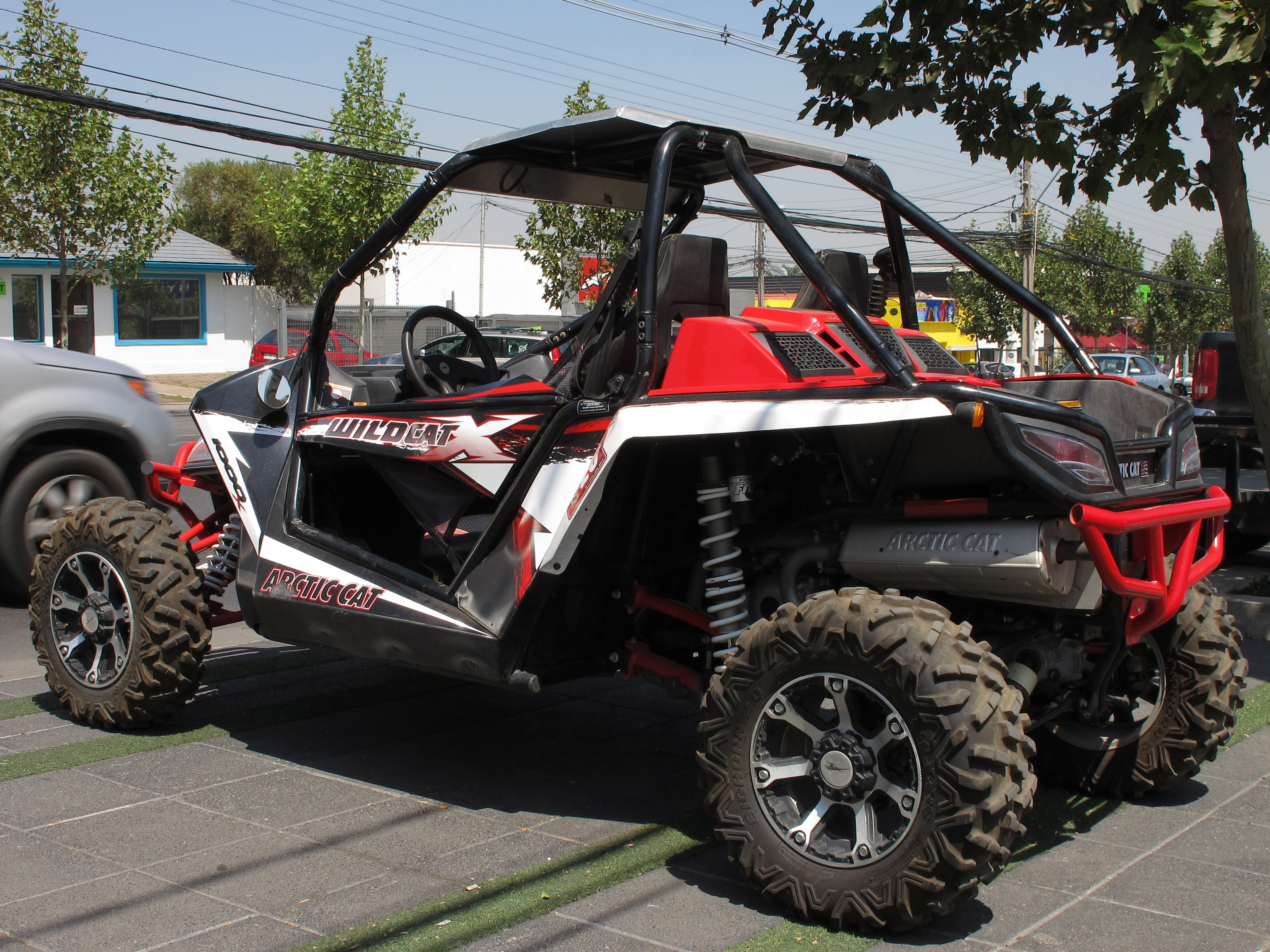 arctic cat wildcat red