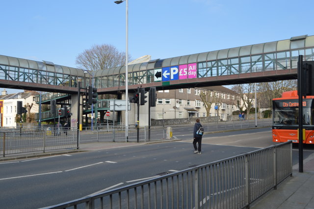 File:Bridge over the A374 - geograph.org.uk - 5792084.jpg