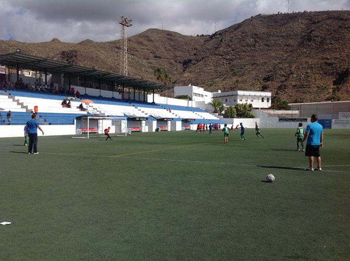 File:Campo de Fútbol La  - Wikimedia Commons
