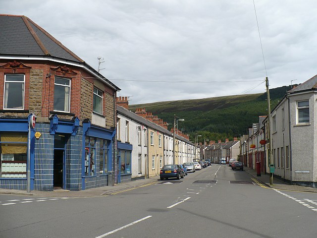 File:Charles Street - geograph.org.uk - 952398.jpg