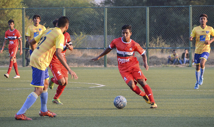 File:DSK Shivajians players in red, in action against Mumbai FC U18 during an U18 I-League match in DSK Academy Ground in March 2016, photographed in Pune, Maharashtra.jpg