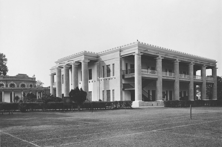 File:Dhaka college 1904.jpg