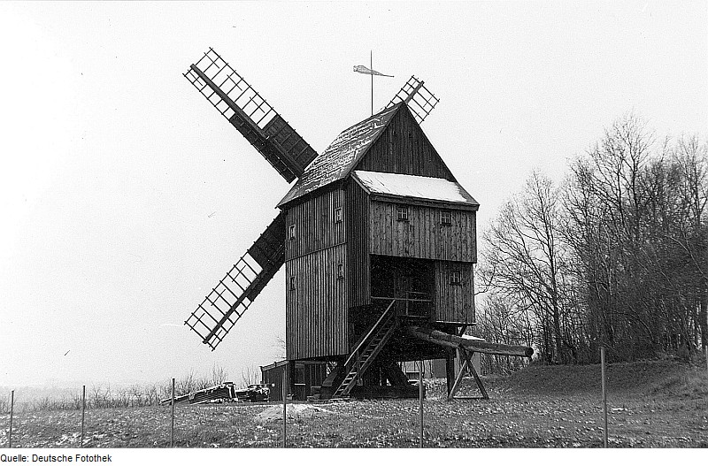 File:Fotothek df rp-a 0630022 Neschwitz-Luga. Bockmühle, Baujahr 1733.jpg