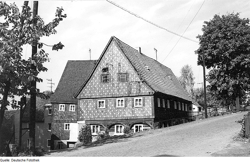 File:Fotothek df rp-b 0920067 Obercunnersdorf. Ehem. Kirchmühle, unterhalb der Kirche.jpg