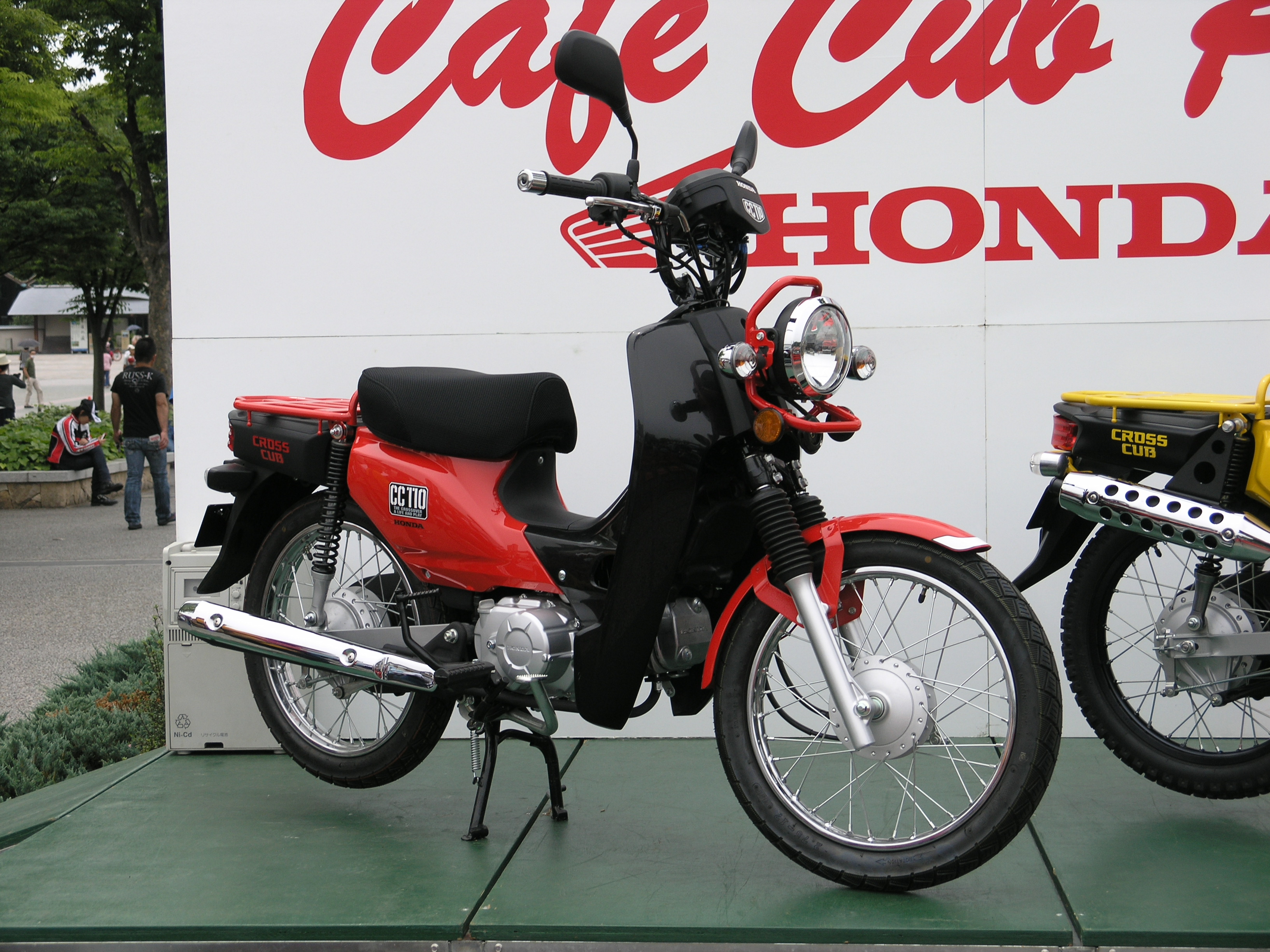 File Honda Crosscub Cc110 At Cafecub Party In Kyoto 13 01 Jpg Wikimedia Commons