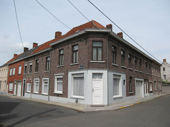 File:Hoek A. Rodenbachstraat Nieuwstraat f1 - 100415 - onroerenderfgoed.jpg